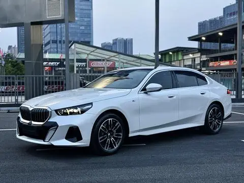 BMW 5 Series 2025