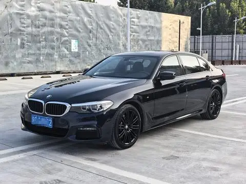 BMW 5 Series 2019 — фото 1
