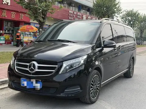 Mercedes-Benz V-Class 2018 — фото 1