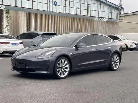 Tesla Model 3 2020 — фото 1