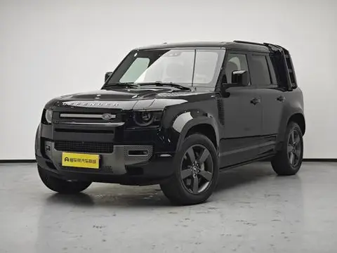 Land Rover 卫士 2025