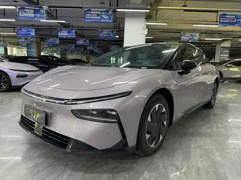 XPeng 小鹏P7+ 2024