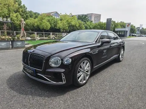 Bentley 飞驰PHEV 2026