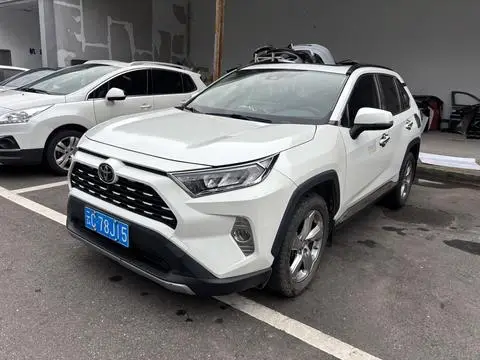 Toyota RAV4 2020 — фото 1