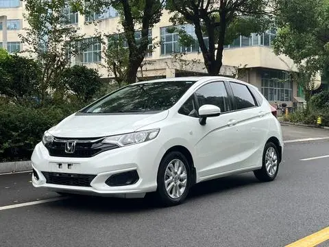 Honda Fit 2018 — фото 1