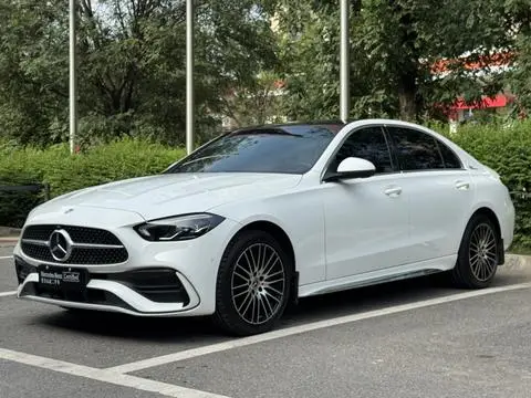 Mercedes-Benz C-Class 2024