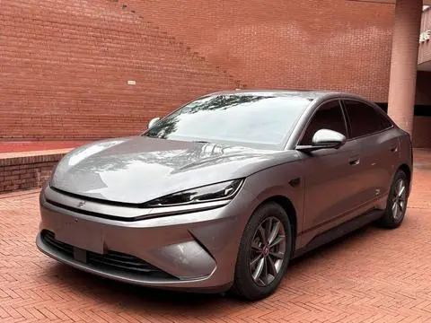 BYD 秦L EV 2025