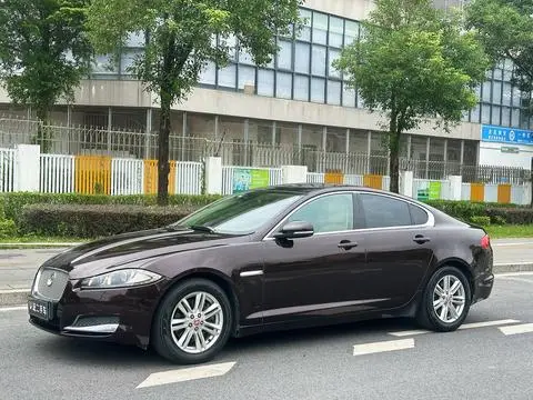 Jaguar XF 2014