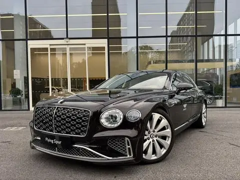 Bentley 飞驰PHEV 2026