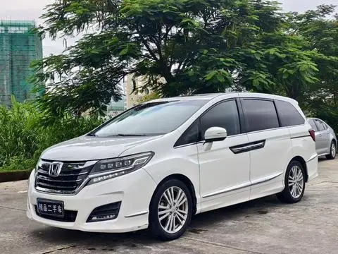 Honda 艾力绅 2016