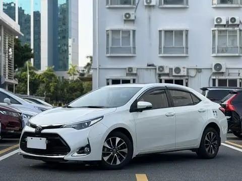 Toyota 雷凌 2018 — фото 1