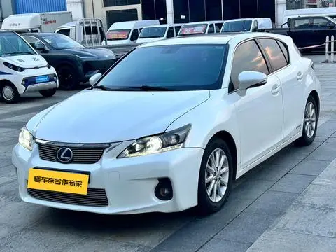 Lexus CT 2012