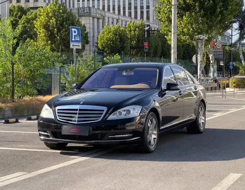 Mercedes-Benz S-Class 2010 — фото 1