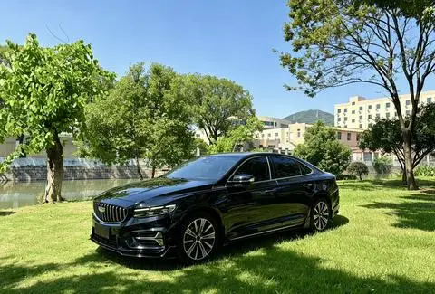 Geely Preface 2025 — фото 1
