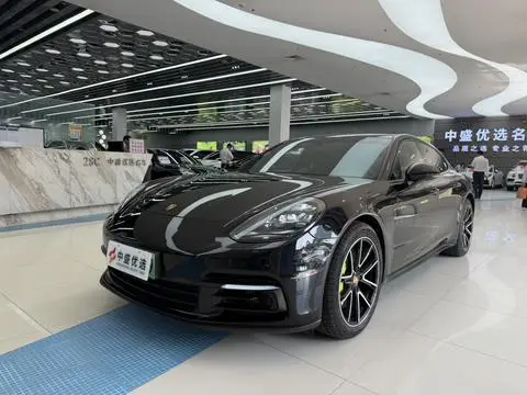 Porsche Panamera E-Hybrid 2018