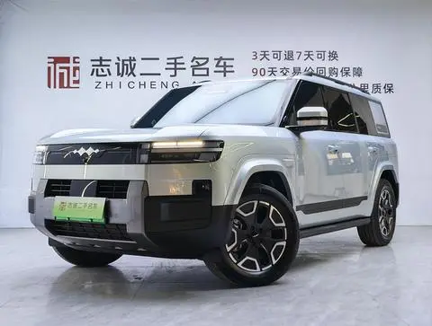 BYD Leopard 钛7 PHEV 2025