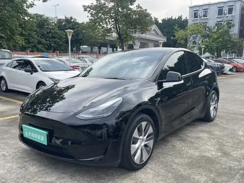 Tesla Model Y 2022 — фото 1
