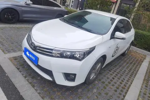 Toyota Corolla 2017 — фото 1