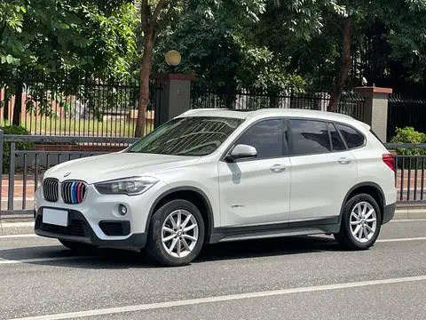 BMW X1 2016 — фото 1