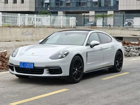 Porsche Panamera 2019