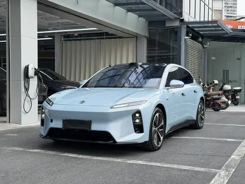 NIO ET5T 2025