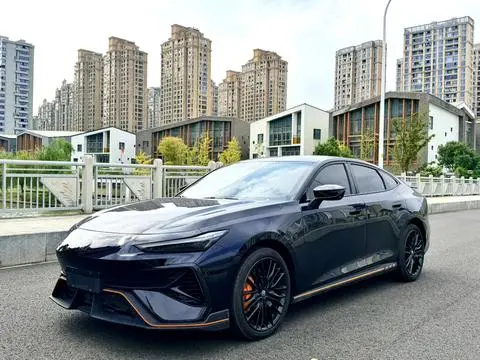 Changan UNI-V 2025