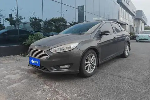 Ford Focus 2015 — фото 1
