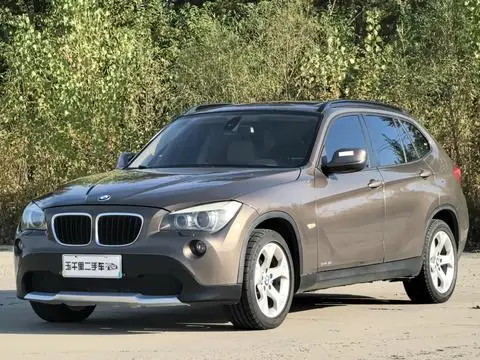 BMW X1 2012 — фото 1