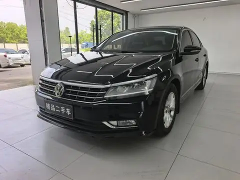 Volkswagen Passat 2017 — фото 1