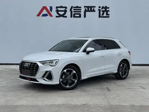 Audi Q3 2023 — фото 1