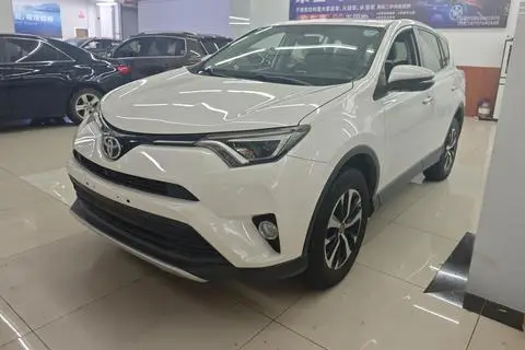 Toyota RAV4 2016 — фото 1