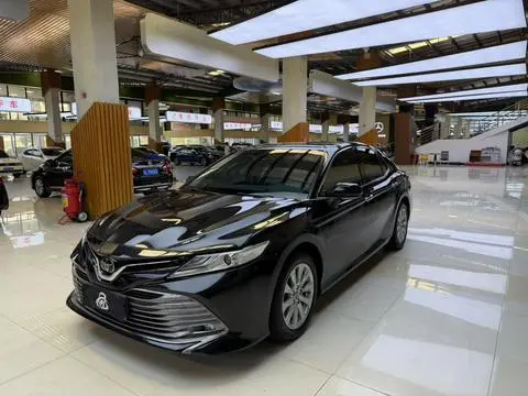 Toyota Camry 2019