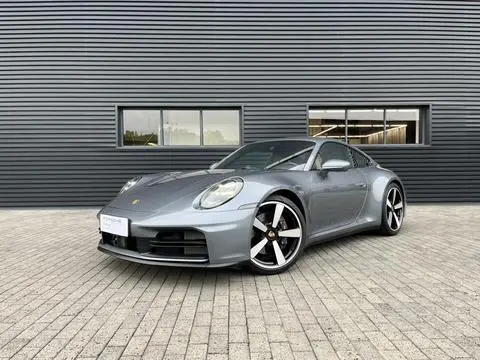 Porsche 911 2025