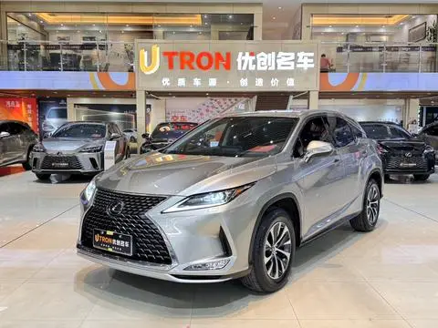 Lexus RX 2020 — фото 1