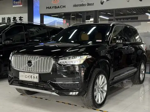 Volvo XC90 2019 — фото 1
