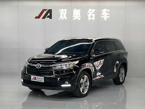 Toyota Highlander 2017 — фото 1