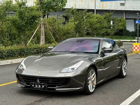 Ferrari GTC4Lusso 2017