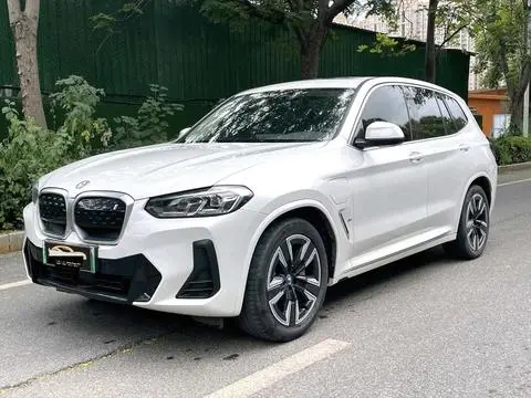 BMW iX3 2022