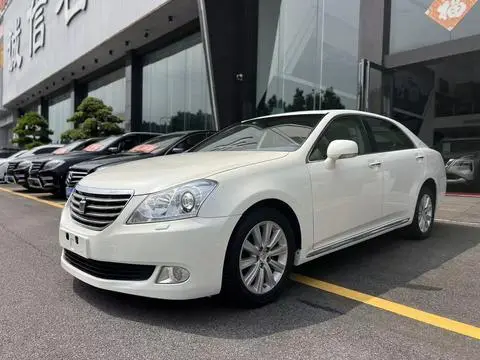 Toyota Crown 2010