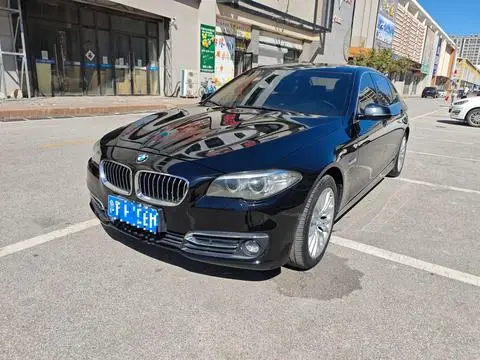 BMW 5 Series 2017 — фото 1