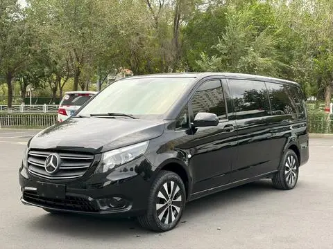 Mercedes-Benz 威霆 2021 — фото 1