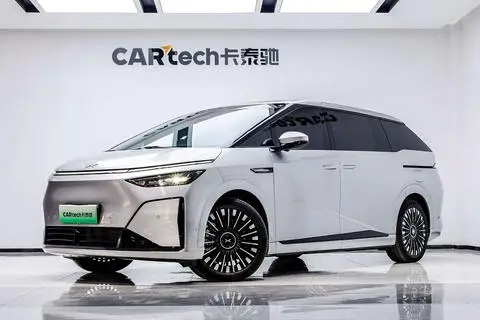 XPeng 小鹏X9 2026