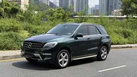 Mercedes-Benz M-Class 2012 — фото 1