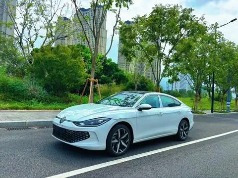 Volkswagen Lamando 2025