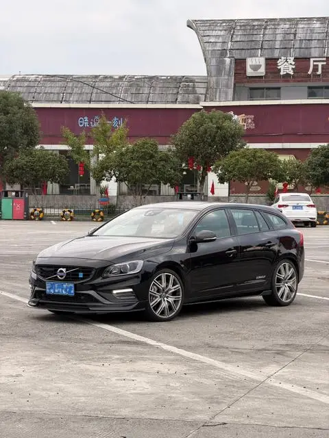 Volvo V60 2017