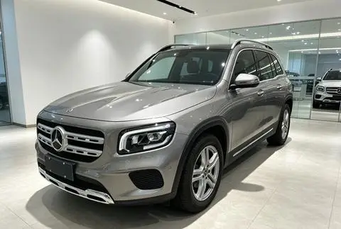 Mercedes-Benz GLB 2021