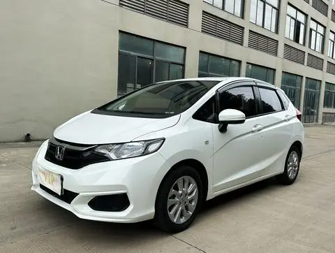 Honda Fit 2018 — фото 1