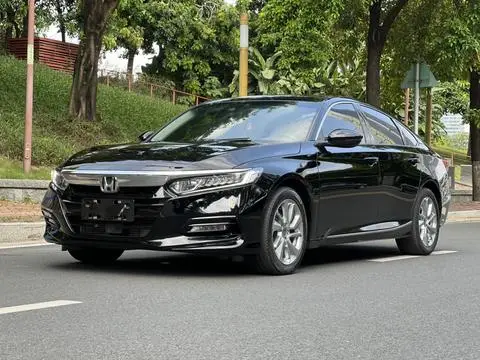 Honda Accord 2018 — фото 1