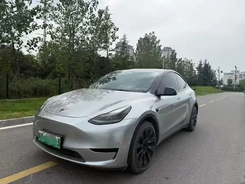 Tesla Model Y 2022 — фото 1