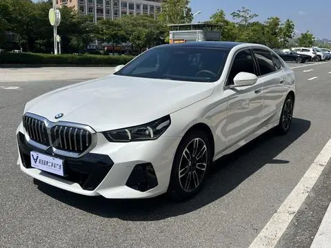 BMW 5 Series 2026